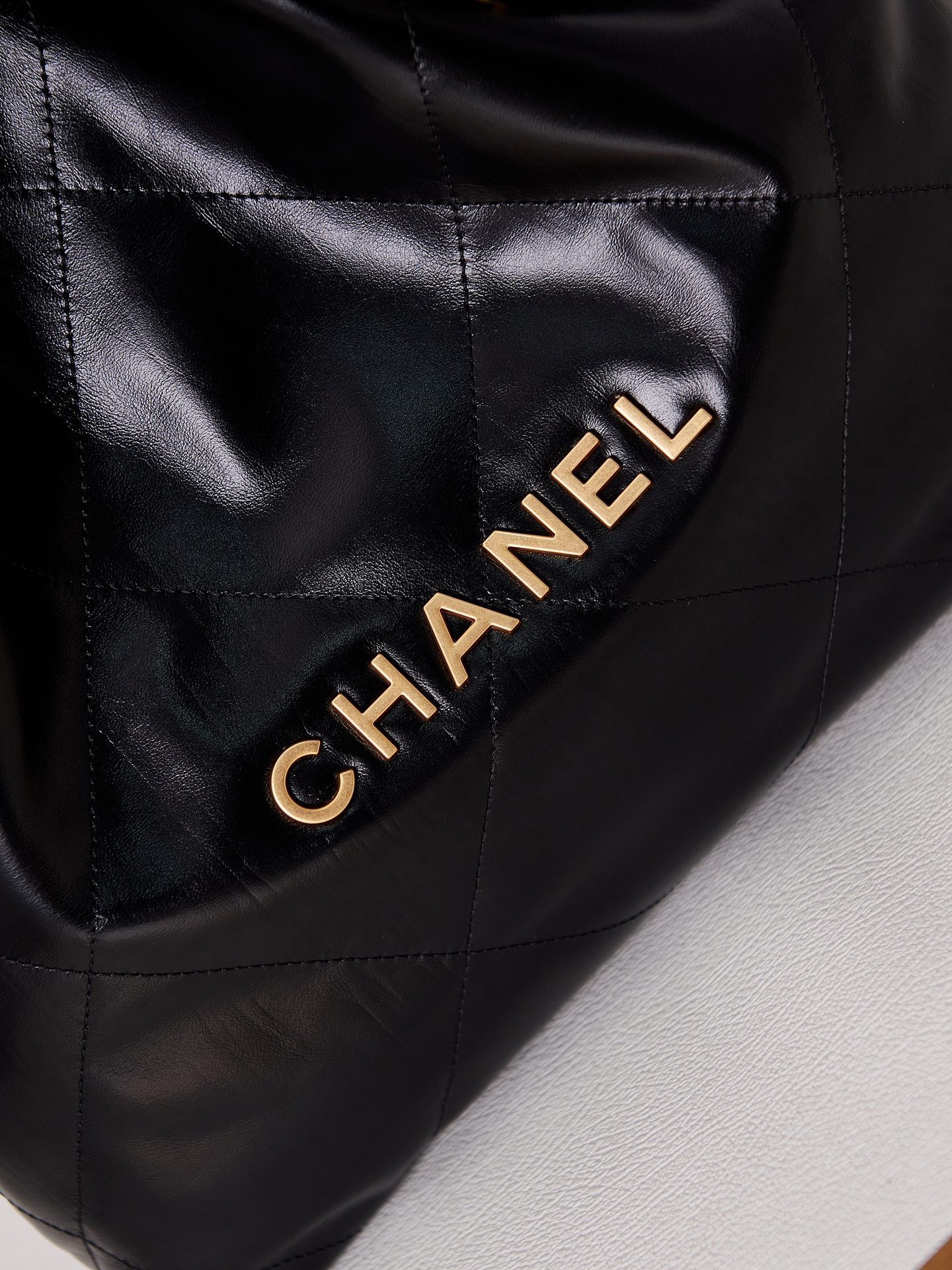 Chanel 22 Bag Black Calfskin Large Gold Hardware
