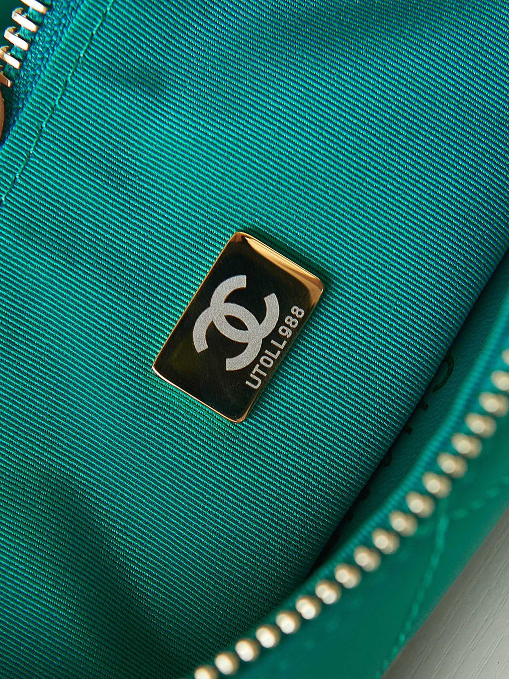 Chanel Hobo Bag Emerald Green Lambskin Mini Antique Gold Hardware