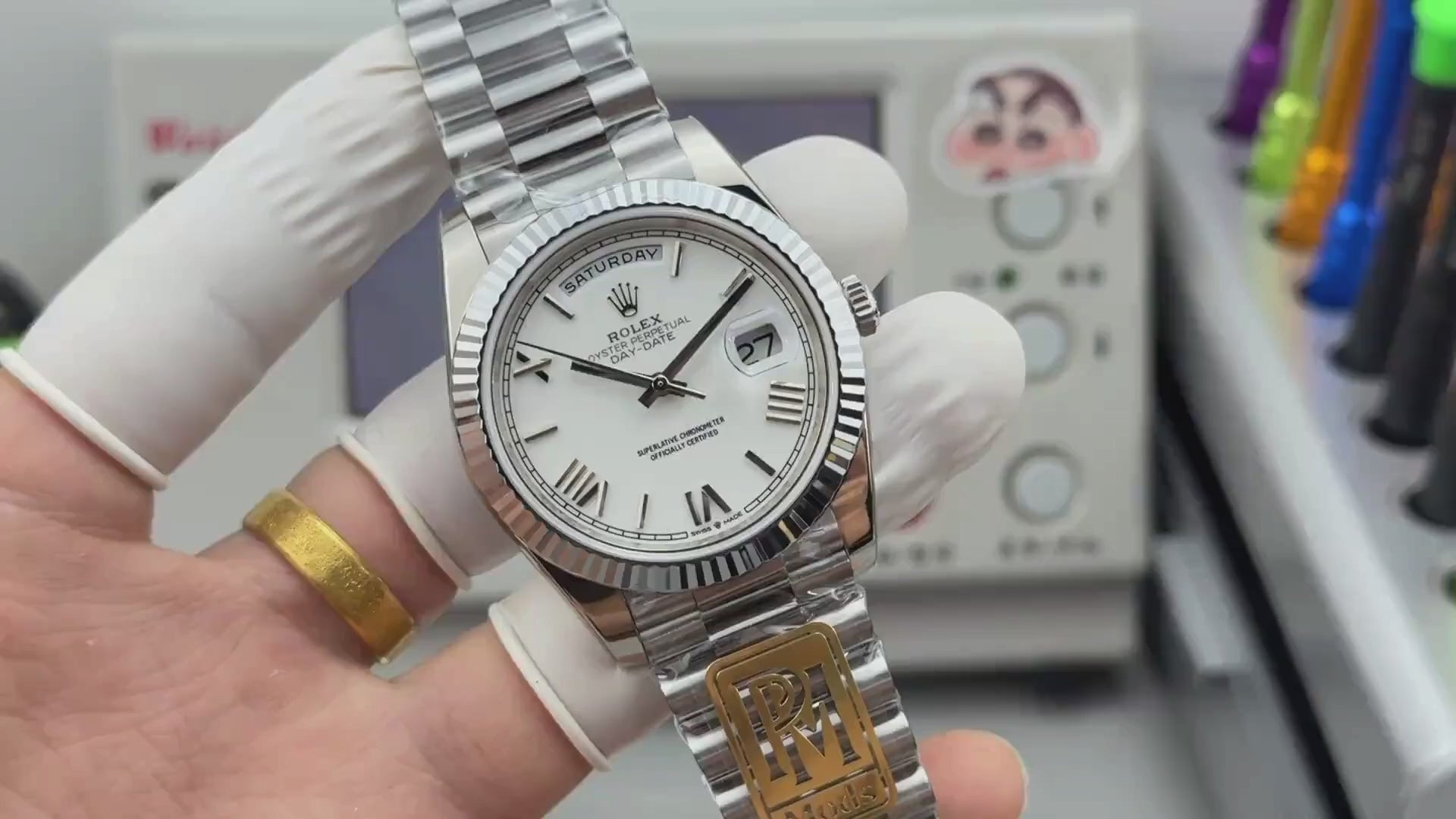 Rolex Day-Date 40 White Gold Fluted Bezel White Roman Numeral Dial President Bracelet Watch (Custom)